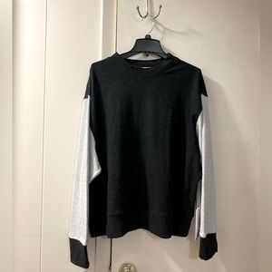CALME by Jonny Was Women sweatshirt new with tags XXL black/gray strip sleeve